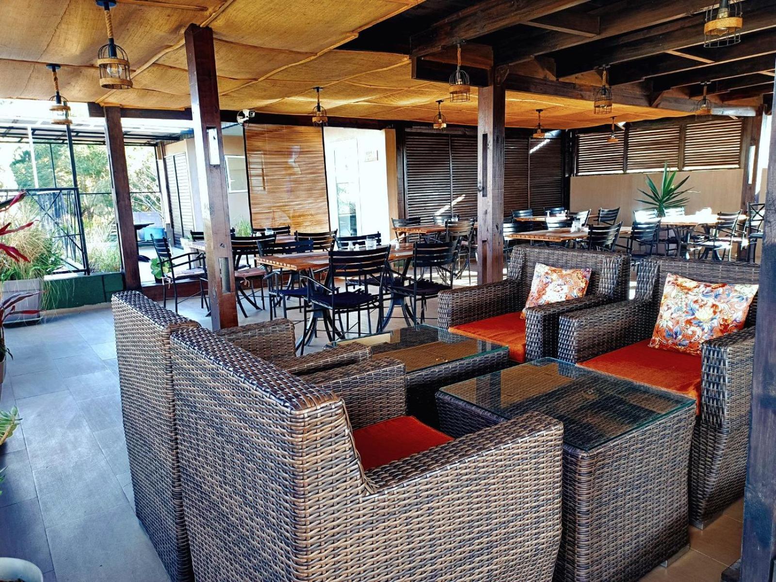 Fly Inn Madagascar Hotel - Navette Gratuite H24 - A 300M De L'Aeroport International Ivato-Antananarivo Ivato  외부 사진